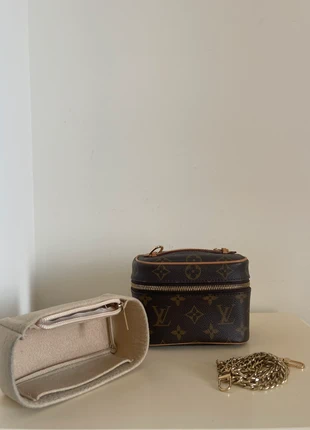 Louis Vuitton nice nano vanity case, marca: Louis Vuitton, estado: Muy bueno, 690,00 €, 725,20 € Protección al comprador incluida