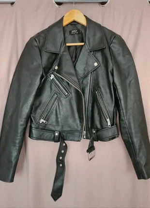 Perfecto noir, brand: ONLY, condizioni: Ottime, taglia: S / IT 40 / EU 36, €25.00, €26.95 include la Protezione acquisti