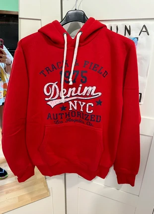 Felpa rossa con cappuccio, brand: Unique Vintage, condizioni: Ottime, taglia: M, €4.90, €5.85 include la Protezione acquisti