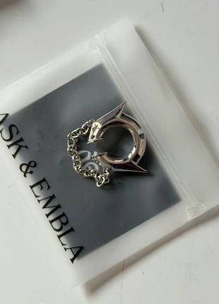 EXE Chain Ear Cuff, brand: Ask & Embla, condizioni: Nuovo senza cartellino, €60.00, €63.70 include la Protezione acquisti