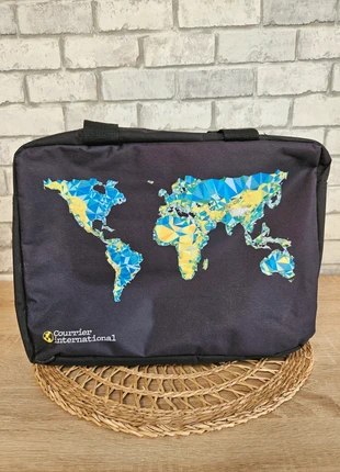Pochette ordinateur, marke: Courrier International, zustand: Neu, 1,00 €, 1,75 € inklusive Vinted-Käuferschutz