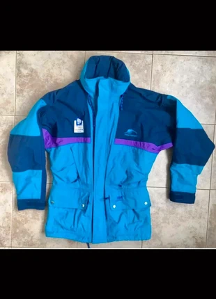 Helly Hansen S Jacket 1994 Olympic Games, marque: Helly Hansen, état: Bon état, taille: S, 36,95 €, 39,50 € Protection acheteurs incluse