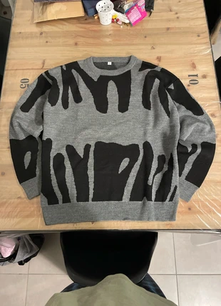 Pull sans capuche style streetwear y2k, brand: Aesthetic, condizioni: Nuovo senza cartellino, taglia: M, €22.00, €23.80 include la Protezione acquisti