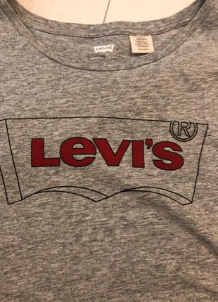 Crop top Levi’s, brand: Levi's, condizioni: Nuovo senza cartellino, taglia: XS / IT 38 / EU 34, €3.00, €3.85 include la Protezione acquisti