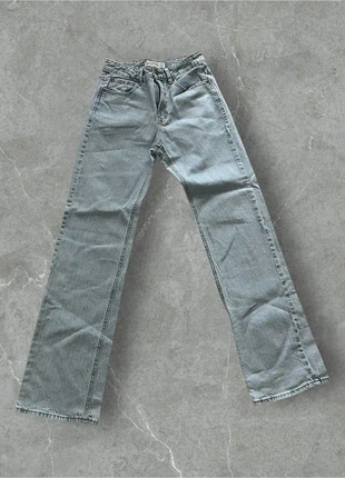 jeans stradivarius, marke: Stradivarius, zustand: Neu, größe: S / 36 / 8, 15,00 €, 16,45 € inklusive Vinted-Käuferschutz