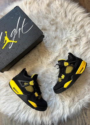 Air Jordan 4 Yellow thunder, brand: Jordan, condizioni: Buone, taglia: 39, €85.00, €89.95 include la Protezione acquisti