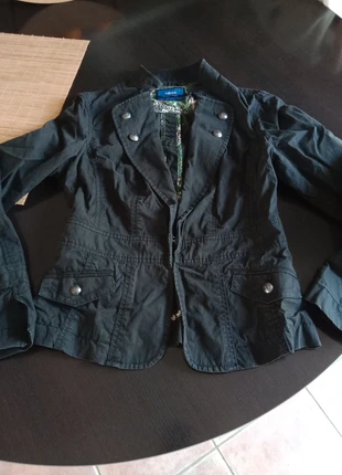 Veste Mexx , marke: Mexx, zustand: Sehr gut, größe: S / 36 / 8, 2,00 €, 2,80 € inklusive Vinted-Käuferschutz