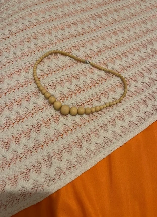 Collier en perles beige vintage pour femme, brand: Vintage Dressing, condition: Very good, €5.00, €5.95 includes Buyer Protection