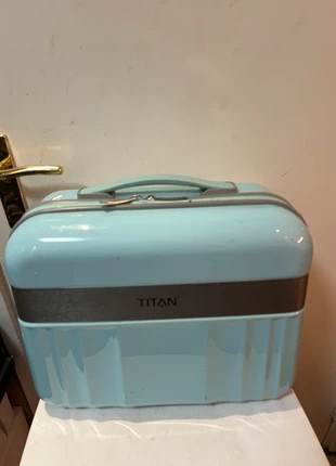 Kinderen koffer, merk: Titan, staat: Heel goed, € 14,00, € 15,40 inclusief Kopersbescherming
