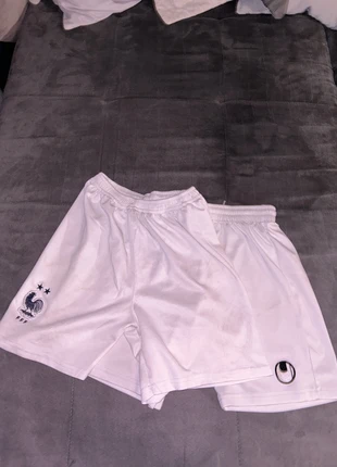 Short de foot, marke: Uhlsport, zustand: Zufriedenstellend, größe: XXS / 32 / 4, 4,00 €, 4,90 € inklusive Vinted-Käuferschutz