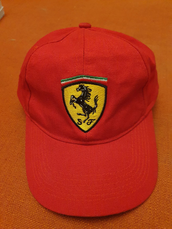 Cappellino Ferrari originale