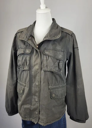 Veste Levi’s Strauss & Co grise coupe style militaire/utility., brand: Levi Strauss & Co., condizioni: Buone, taglia: M / IT 42 / EU 38, €29.00, €31.15 include la Protezione acquisti Pro