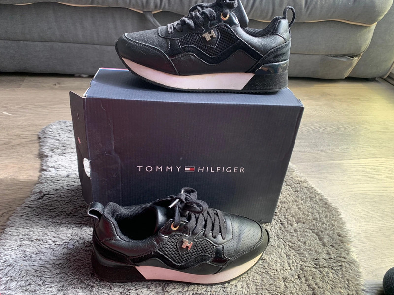 Chaussure tommy Hilfiger femme Vinted