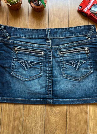 Y2K Denim Mini Skirt – Zip & Embroidery Detail, Britney Spears 2000s Mood, marque: Vintage Dressing, état: Très bon état, taille: S / 36 / 8, 19,99 €, 21,69 € Protection acheteurs incluse