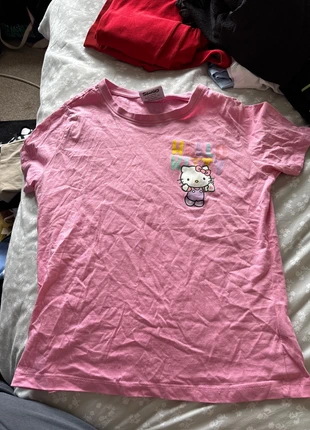 Pink hello kitty top, brand: Hello Kitty, condition: Very good, size: M / 10, £1.00, £1.75 includes Buyer Protection