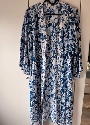 Wit blauwe kimono, merk: MS Mode, staat: Goed, maat: XL / 42 / 14, € 10,00, € 11,20 inclusief Kopersbescherming