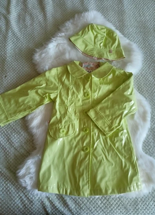 Veste imperméable et chapeau de oluie, brand: VNF, condition: Very good, size: 5 years / 110 cm, €15.00, €16.45 includes Buyer Protection Pro