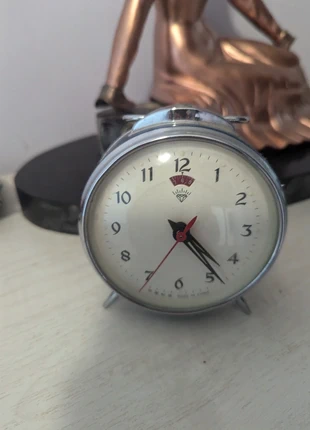 Réveil mécanique des  années 70 vintage, condizioni: Ottime, €15.00, €16.45 include la Protezione acquisti