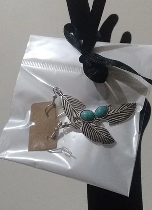 Boucle d'oreille plume fantaisie argenté, état: Neuf sans étiquette, 2,00 €, 2,80 € Protection acheteurs incluse