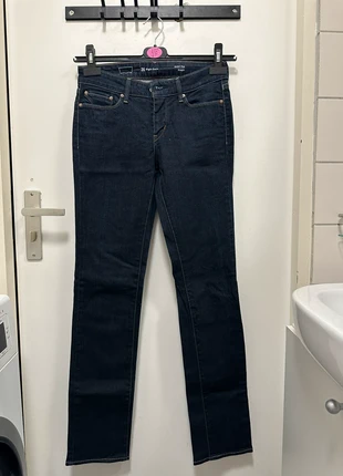 Levi’s Straight Leg Jeans Modern Rise, marca: Levi's, estado: Muito bom, tamanho: M / 38 / 10, €20.00, €21.70 inclui Proteção do Comprador