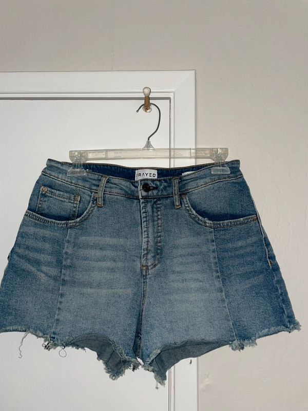 Denim shorts, Frayed Jeans 1