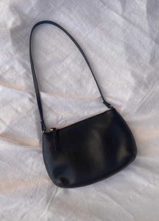 h&m borsetta a spalla in pelle nera, marke: H&M, zustand: Sehr gut, 4,50 €, 5,43 € inklusive Vinted-Käuferschutz