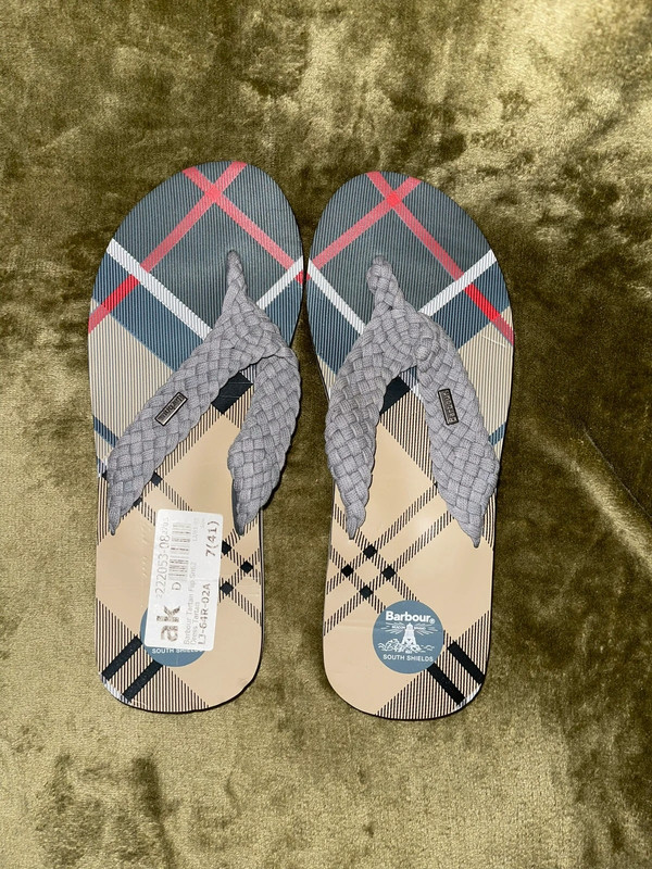 Barbour flip clearance flops