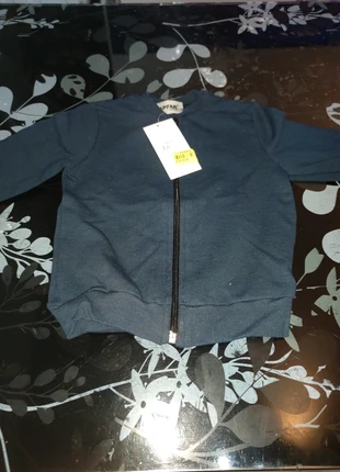 Gilet zippé , marque: papfar, état: Neuf avec étiquette, taille: 18-24 mois / 86 cm, 2,00 €, 2,80 € Protection acheteurs incluse