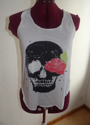 Débardeur tête de mort, état: Très bon état, taille: Taille unique, 2,00 €, 2,80 € Protection acheteurs incluse