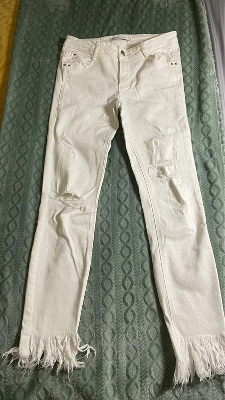 Pantalón blanco con tobillo de flecos - Vinted
