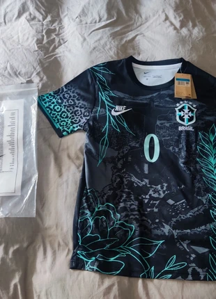 Maillot football Brésil  - M, merk: Nike, staat: Nieuw met prijskaartje, maat: M, € 29,00, € 31,15 inclusief Kopersbescherming