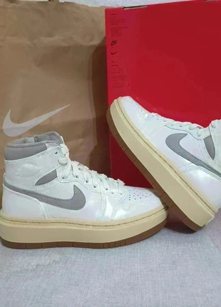 36 / 5.5W / 4 M NIKE Air Jordan Elevate High SE neuve neuf, marca: Nike, estado: Novo com etiquetas, tamanho: 36, €49.90, €53.10 inclui Proteção do Comprador