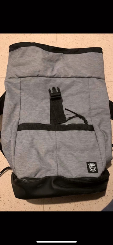 Sac dos gris worldwide Vinted