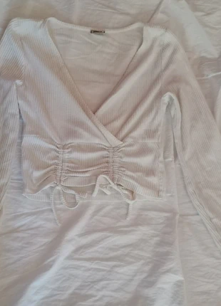 Crop top blanc côtelé décolleté croisé, marque: Pimkie, état: Neuf sans étiquette, taille: XS / 34 / 6, 3,00 €, 3,85 € Protection acheteurs incluse