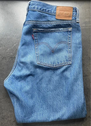 Levi‘s Wedgie 32, brand: Levi's, condizioni: Ottime, taglia: XL / IT 46 / EU 42, €50.00, €53.20 include la Protezione acquisti