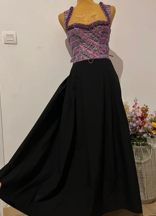 Longue robe dirndl noire et violette à carreaux et accroches cœurs T36, brand: Dirndl, condition: Very good, size: S / 36 / 8, €10.00, €11.20 includes Buyer Protection Pro