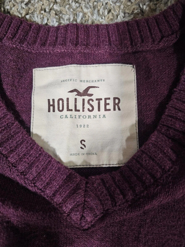 Hollister V Neck Purple Red Blue Logo Sweater Mens S Viscose 3