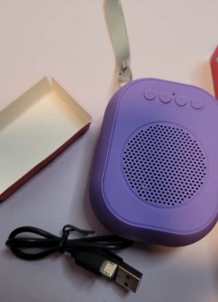 Portable Bluetooth Speaker with Microphone and Carry Handle, brand: VIA, condition: Very good, £2.50, £3.33 includes Buyer Protection