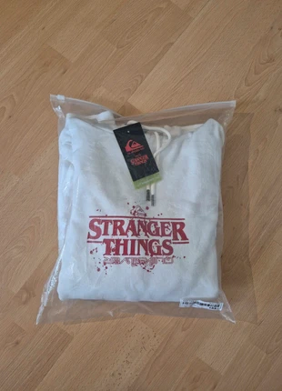 Sweat Quiksilver X Stranger Things, brand: Quiksilver, condition: New with tags, size: S, €35.00, €37.45 includes Buyer Protection
