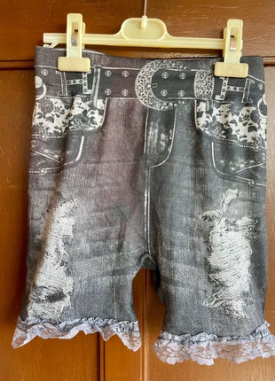 Short imprimé jean, état: Bon état, taille: S / 36 / 8, 3,00 €, 3,85 € Protection acheteurs incluse