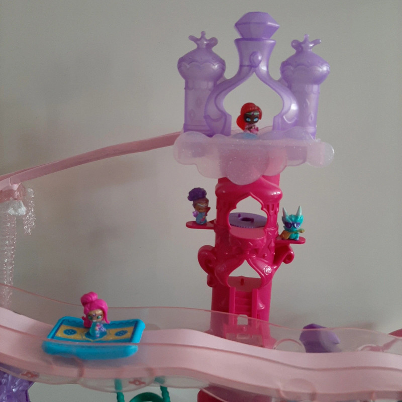 Shimmer and shine magic carpet adventure playset shop