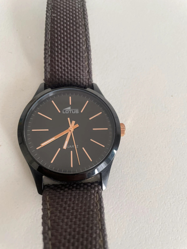 Reloj Swatch Mujer Negro Tipo Manta Raya Usado Sin Caja