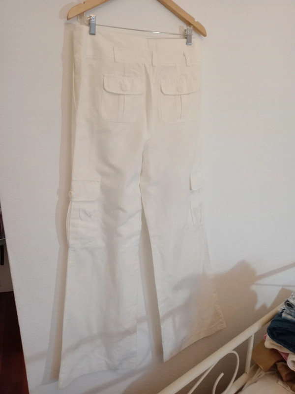 Pantalón cargo blanco 🤍 de Sfera 1