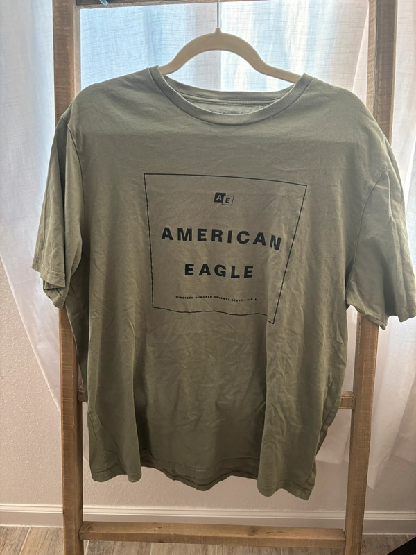 Mens American Eagle shirt 1