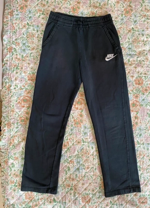 Pantaloni tuta Nike grigi - Taglia XL - Comodi e sportivi, marque: Nike, état: Très bon état, taille: XL, 15,00 €, 16,45 € Protection acheteurs incluse