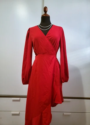 Long red wrap sexy dress with v-cut, marque: Vintage Dressing, état: Très bon état, taille: S / 36 / 8, 15,00 €, 16,45 € Protection acheteurs incluse