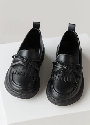 Chaussure fille taille 32, staat: Heel goed, maat: 32, € 15,00, € 16,45 inclusief Kopersbescherming