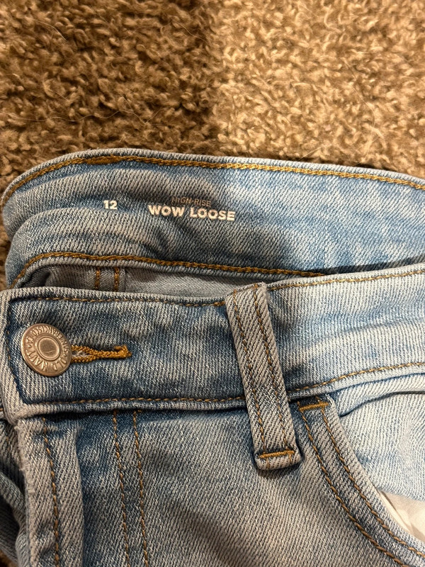 Old Navy Wow Loose Jeans 2