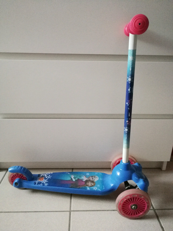 Mondo Toys - Scooter FROZEN - La Reine des Neiges - Trottinette 2