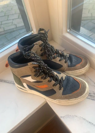 Piedro, merk: Piedro, staat: Heel goed, maat: 33, € 24,95, € 26,90 inclusief Kopersbescherming